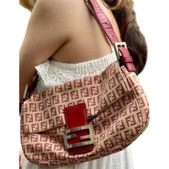 Fendi red Zucchino print baguette bag w chrome FF clasp - Picture 8 of 16